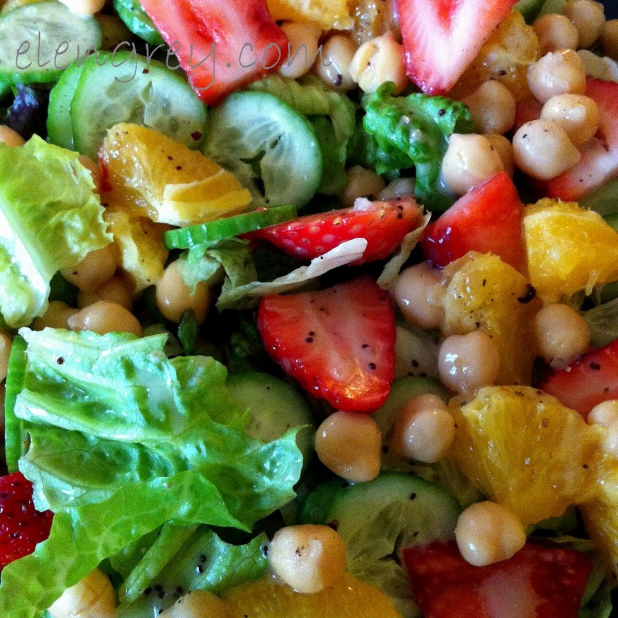IMG_2834_spring_salad_with_chickpeas_1_elengrey_march_2016 (1280x1280)