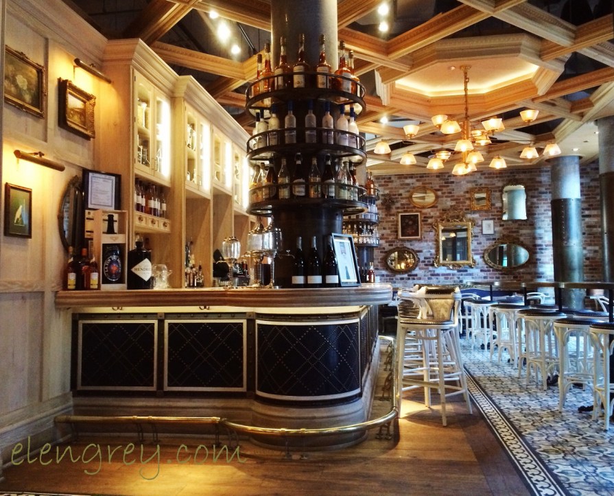 cluny_bar_elengrey_june_2016 (1280x1035)